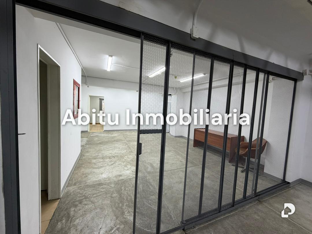 Building in Boleíta Sur, Caracas – 4