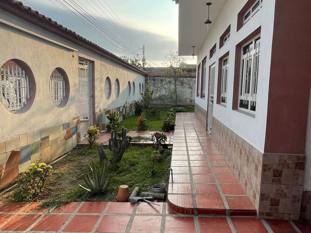 Casa en Agua Sal, Guacara - 1