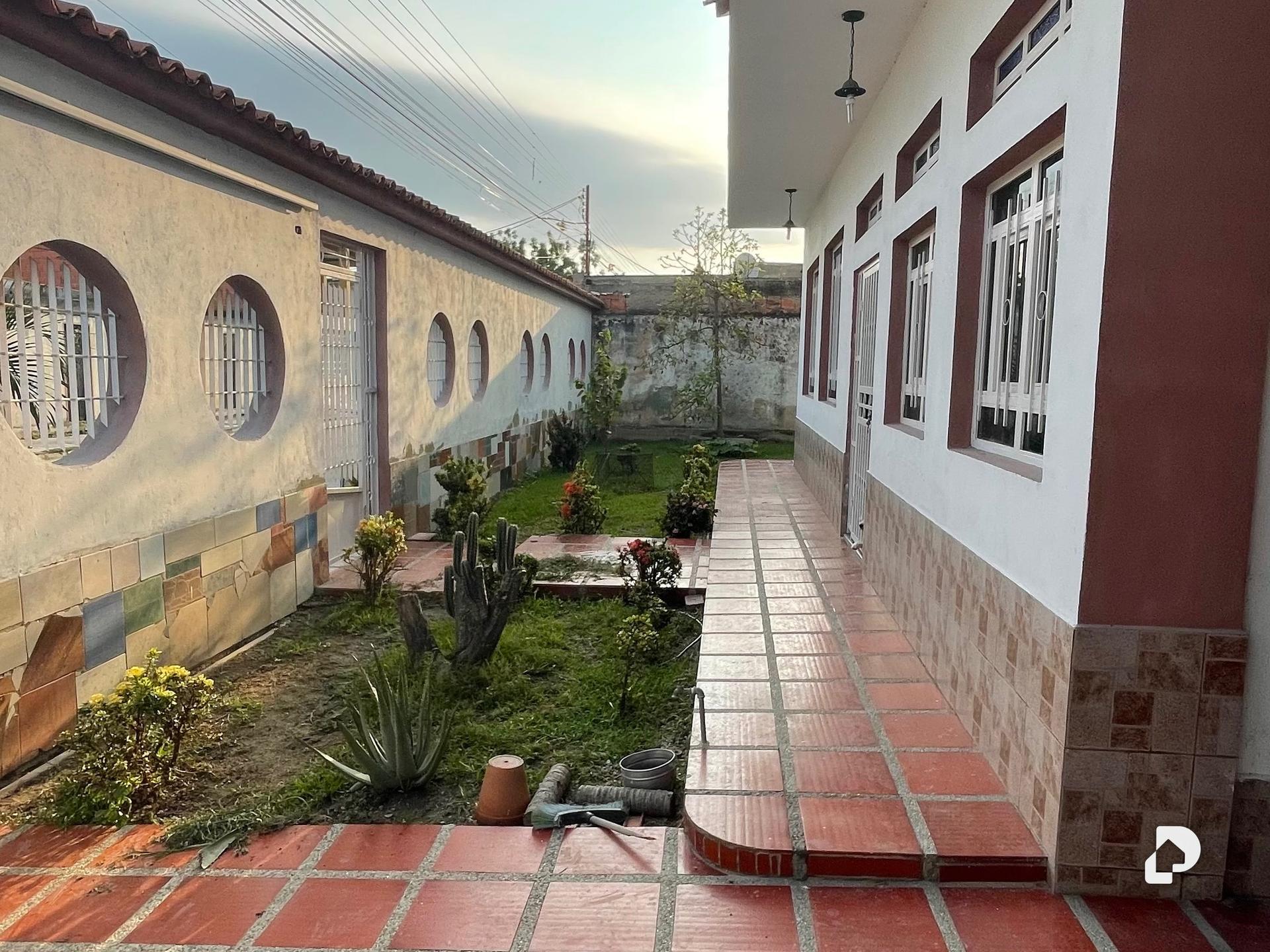 Casa en Agua Sal, Guacara – 1