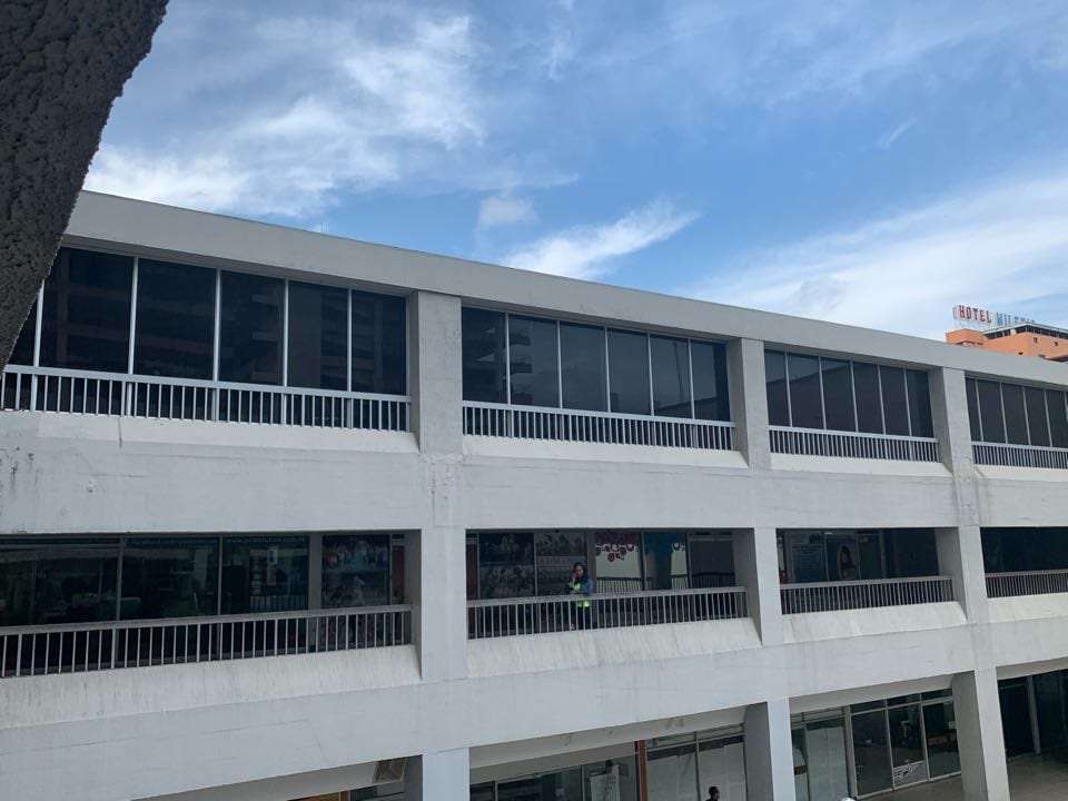 Local comercial en Los Chaguaramos, Caracas - 1