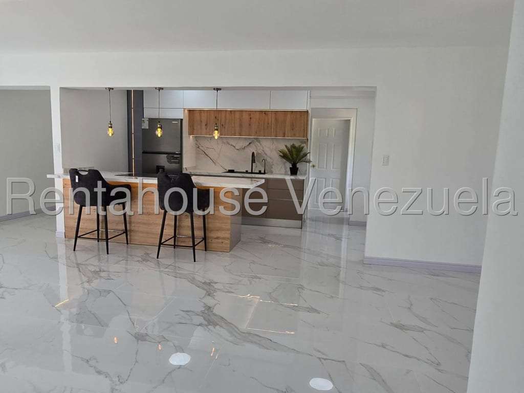 Apartamento en Santa Rosa de Lima, Caracas