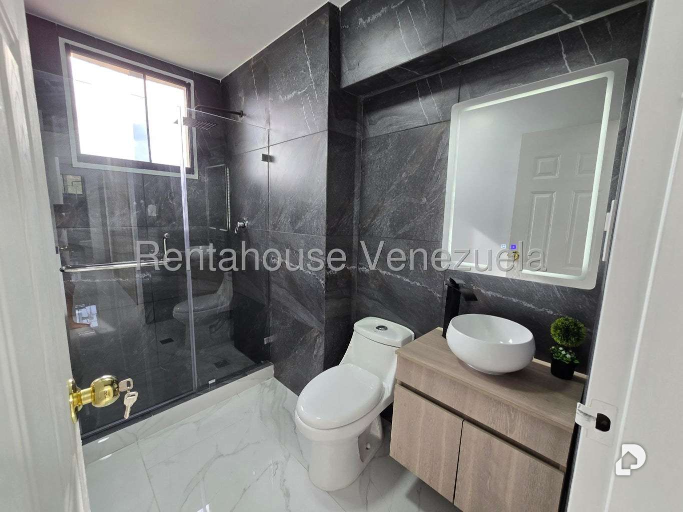 Apartamento en Santa Rosa de Lima, Caracas – 35