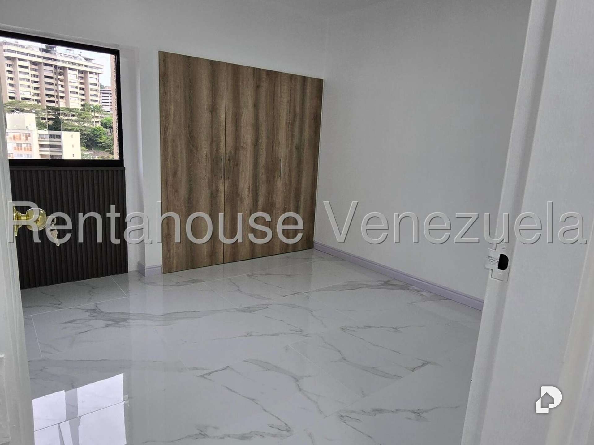 Apartamento en Santa Rosa de Lima, Caracas – 38