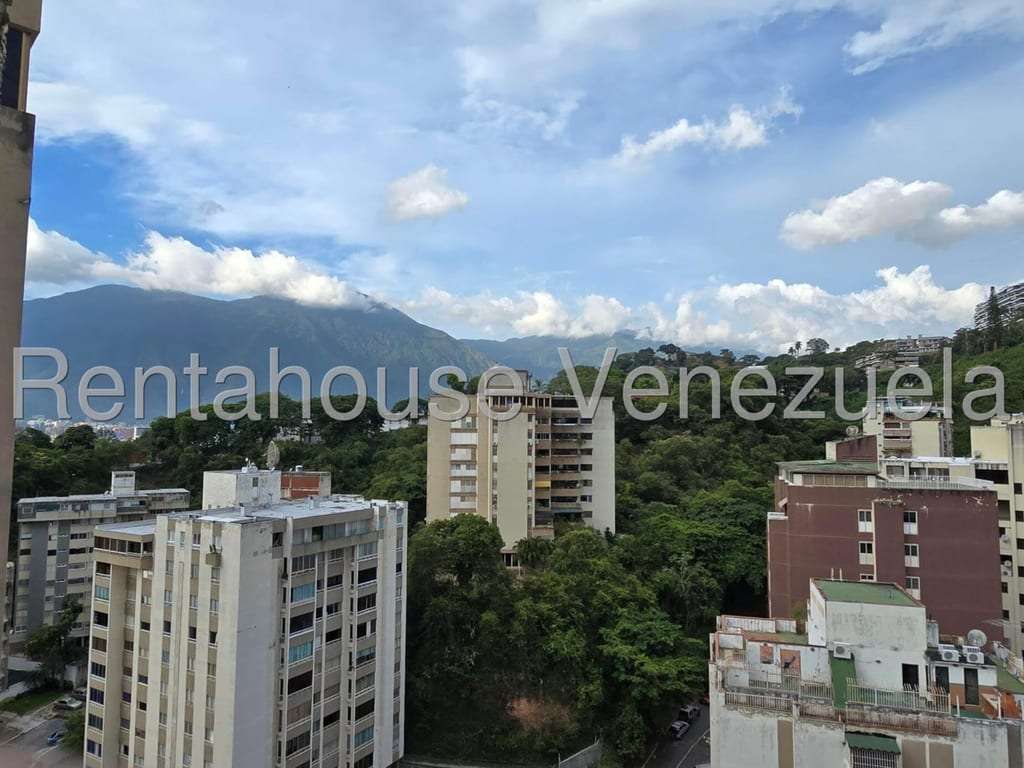 Apartamento en Santa Rosa de Lima, Caracas