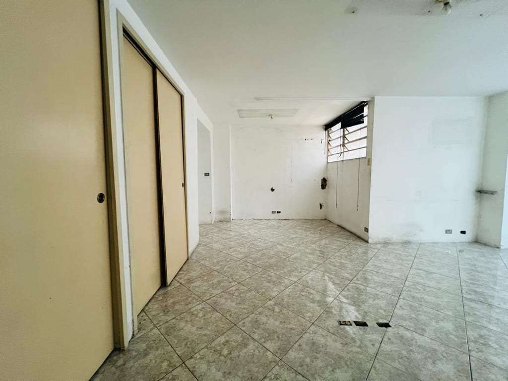 Oficina en El Rosal, Caracas - 1
