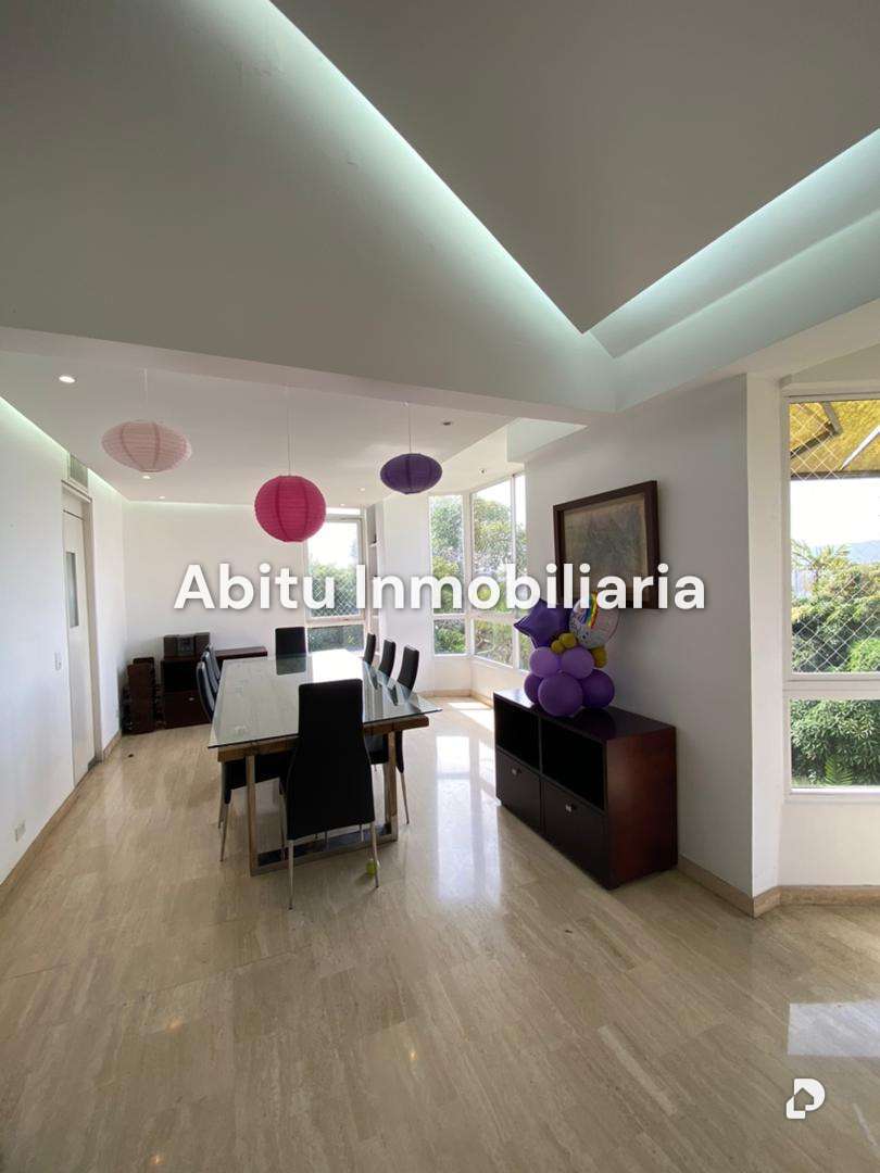 Apartment in Los Palos Grandes, Caracas – 9
