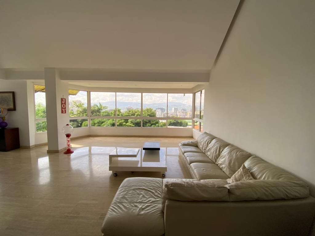 Apartamento en Los Palos Grandes, Caracas - 1