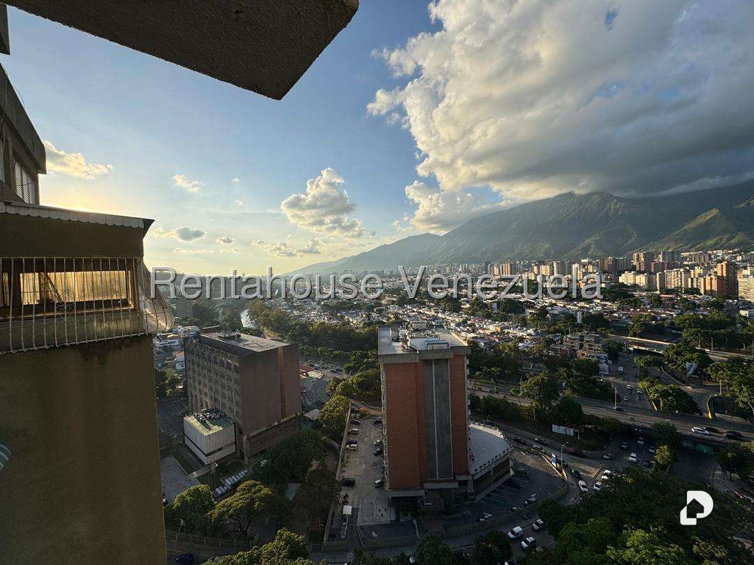 Apartamento en Macaracuay, Caracas – 38