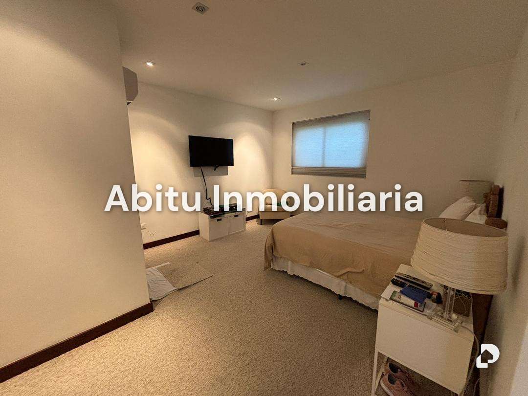 House in La Castellana, Caracas – 11
