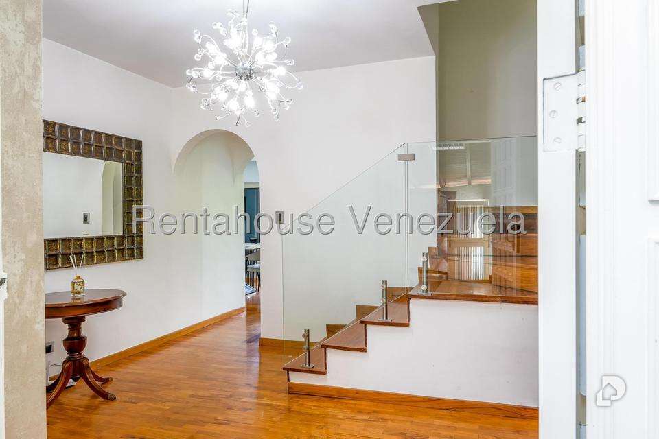 Casa en Alto Prado, Caracas – 4
