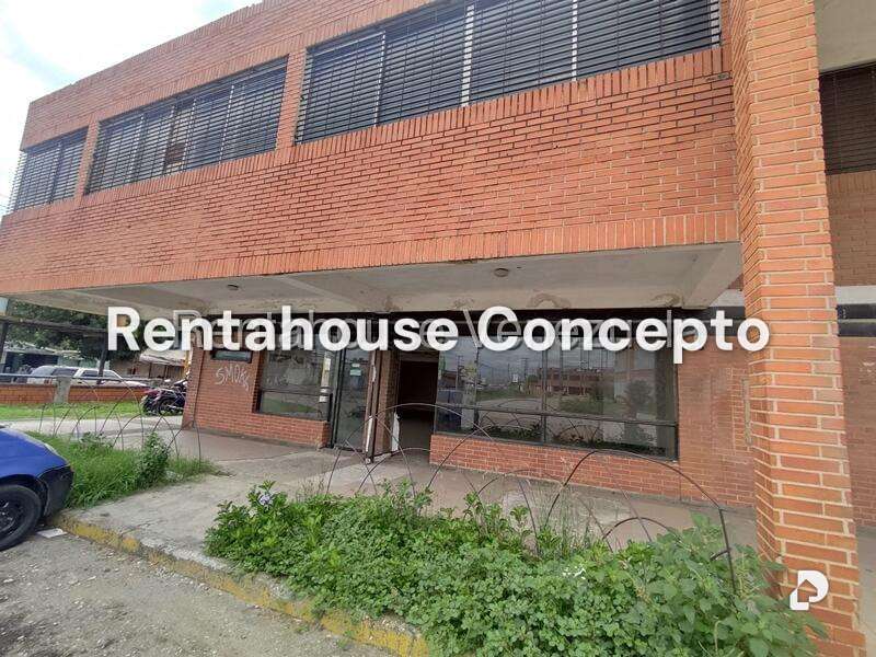 Local comercial en Flor Amarillo, Valencia – 1