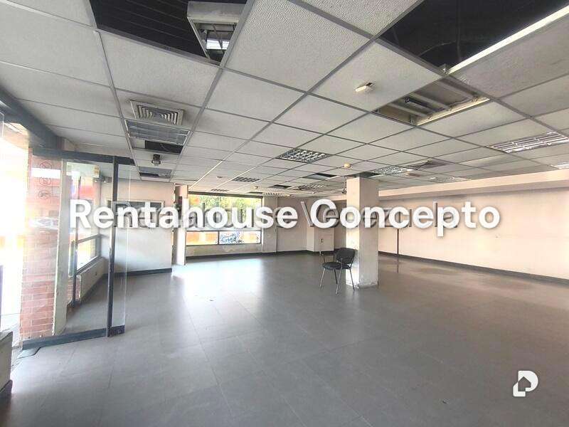 Local comercial en Flor Amarillo, Valencia – 4