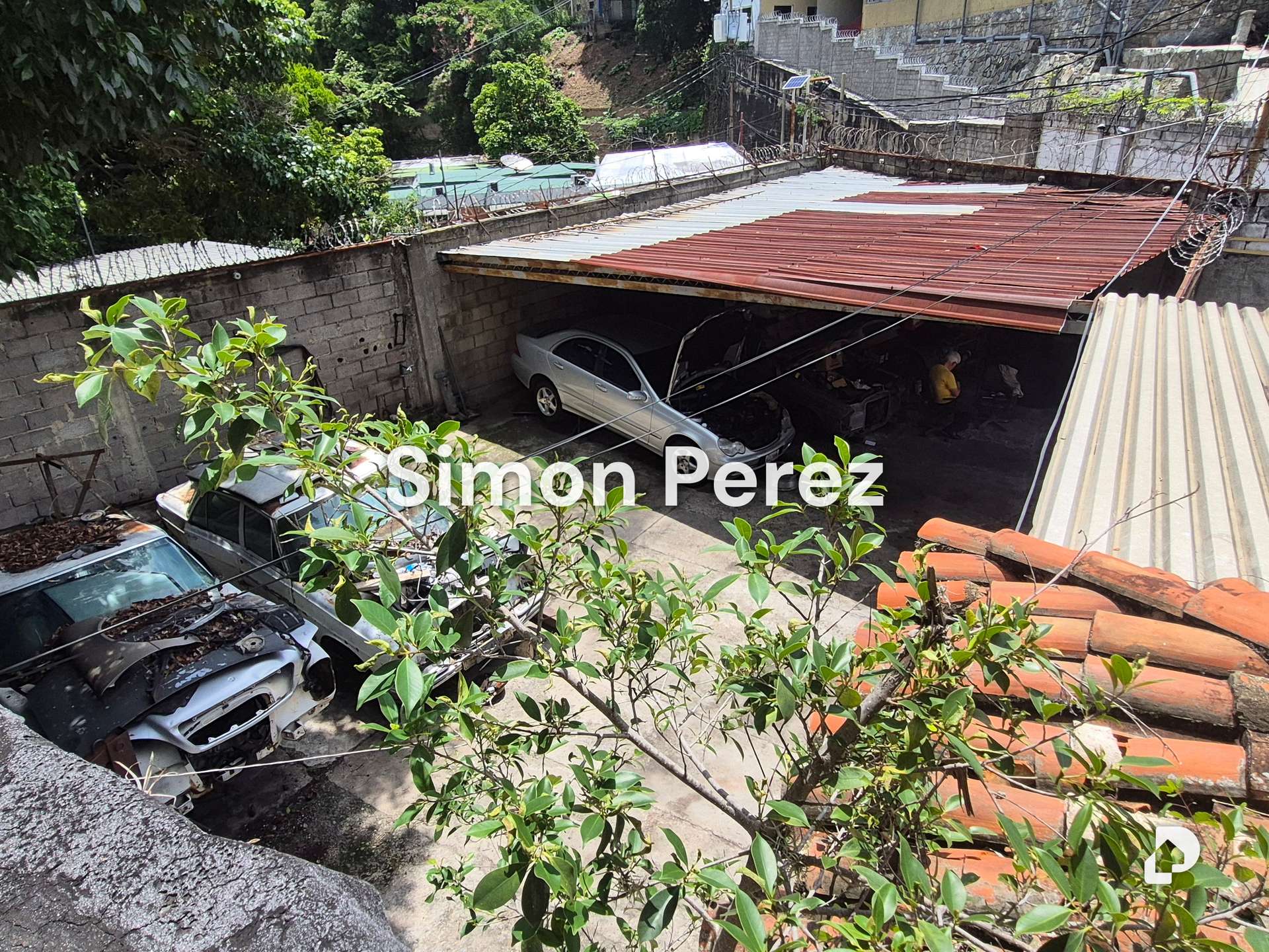 Terreno en La Florida, Caracas – 23