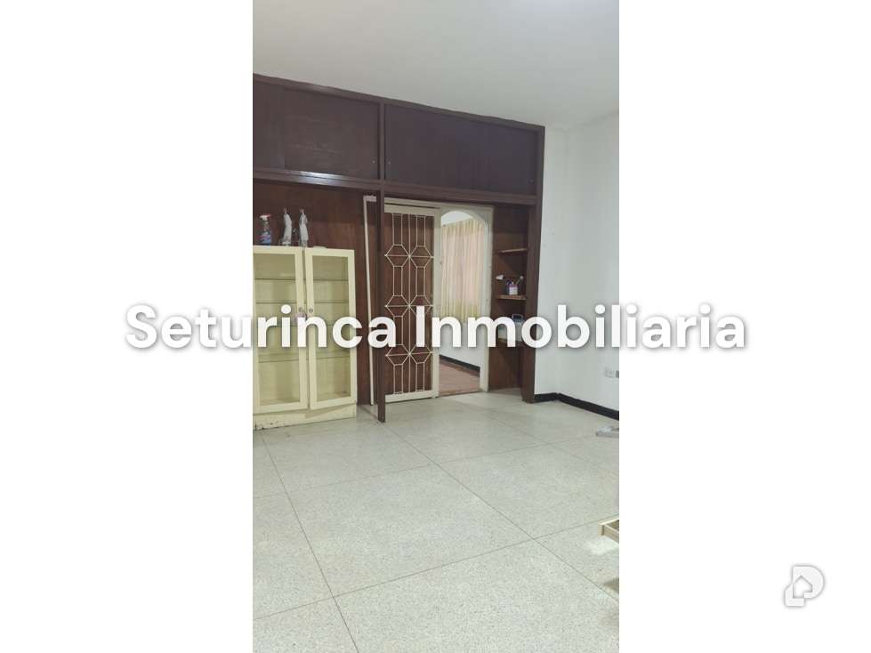 Oficina en El Marqués, Caracas – 25