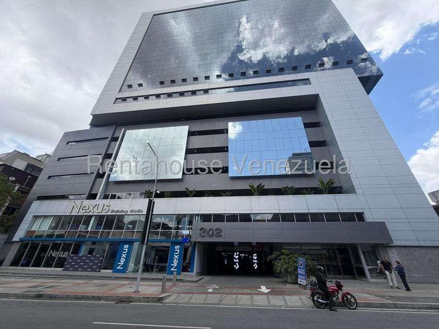Oficina en Las Mercedes, Caracas - 1