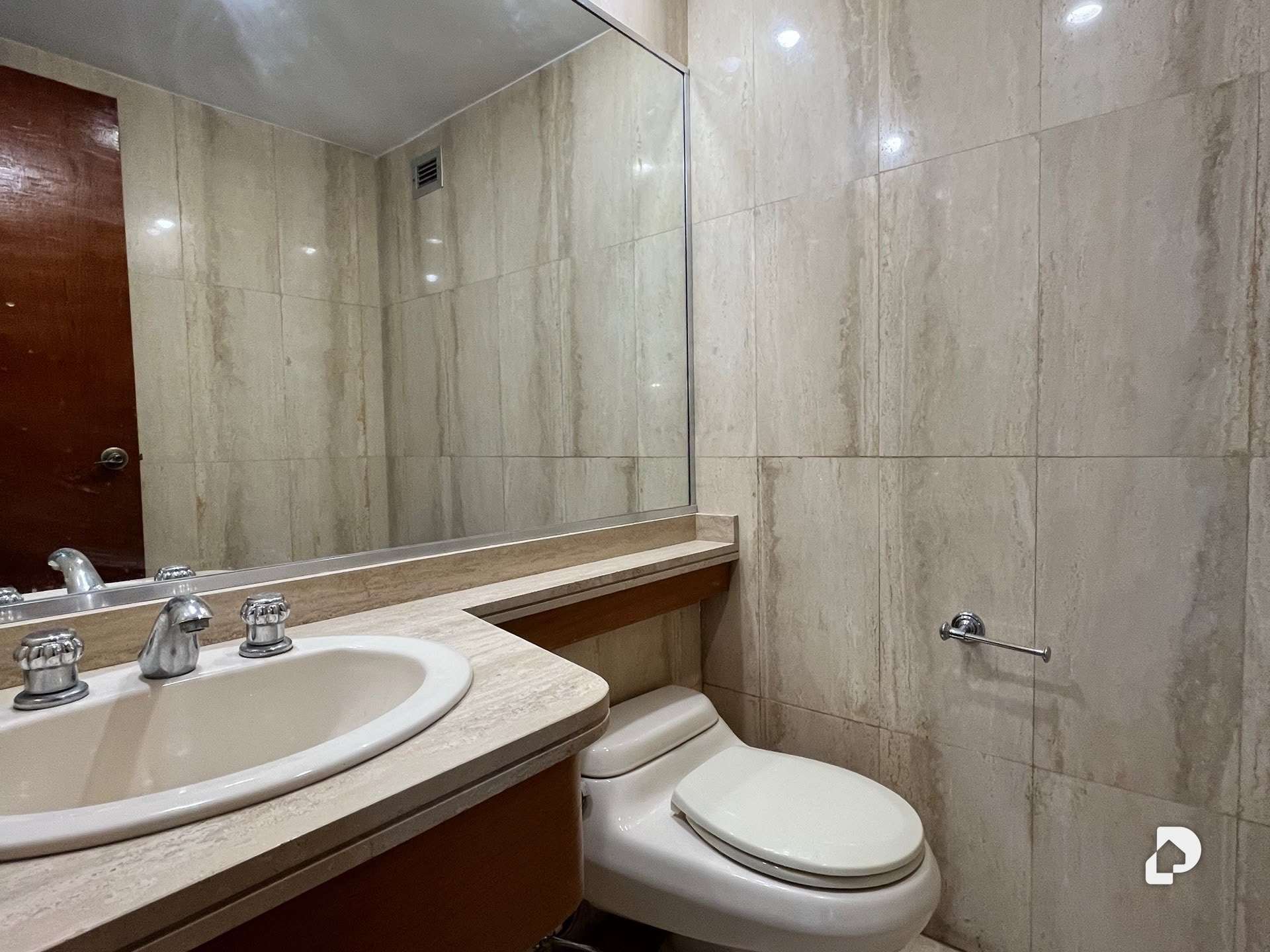 Apartamento en Campo Alegre, Caracas – 10