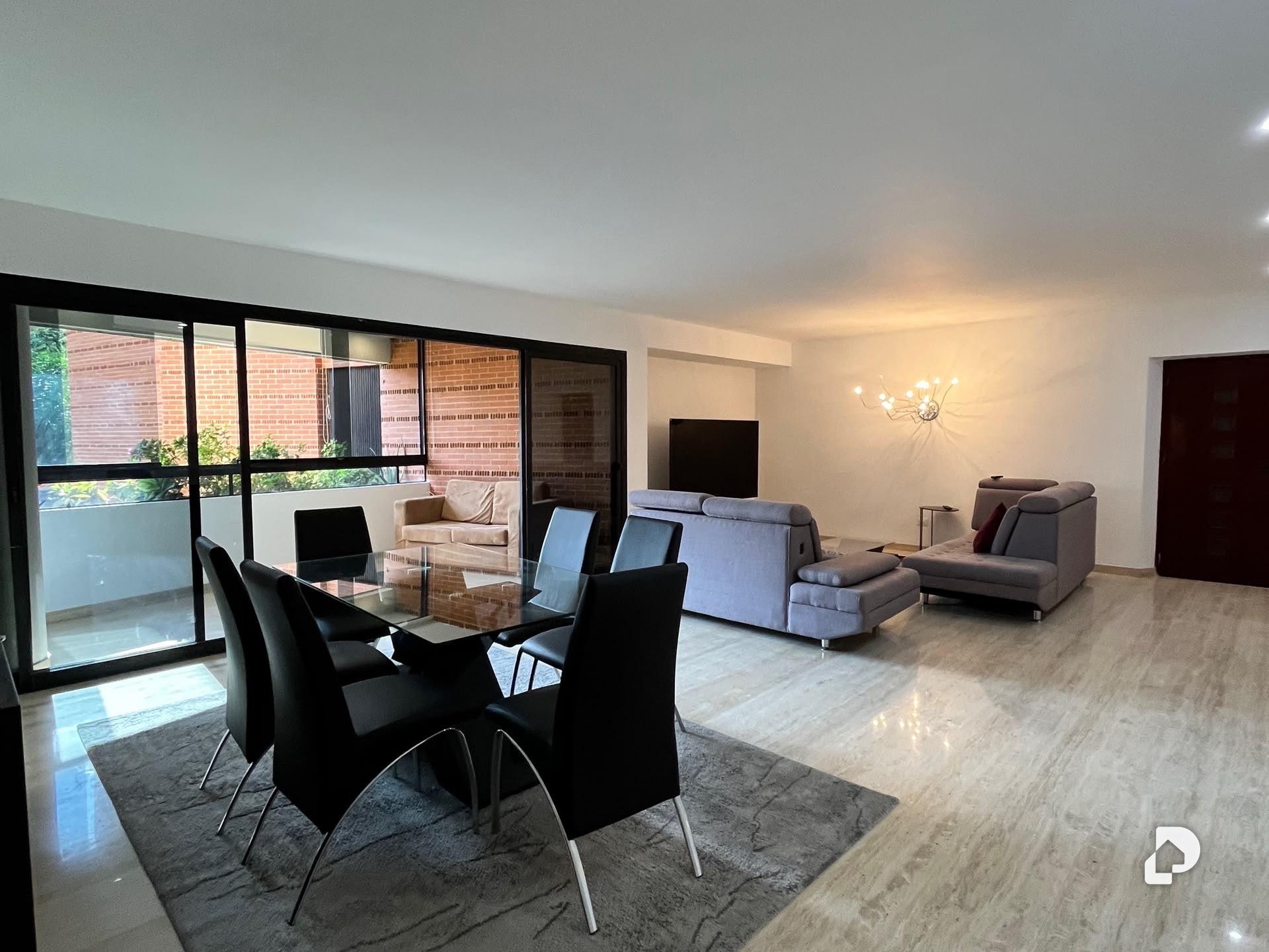Apartamento en Campo Alegre, Caracas – 1