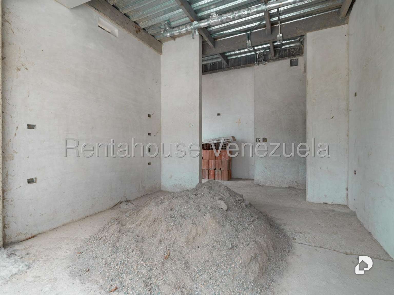 Casa en Santa Paula, Caracas – 24