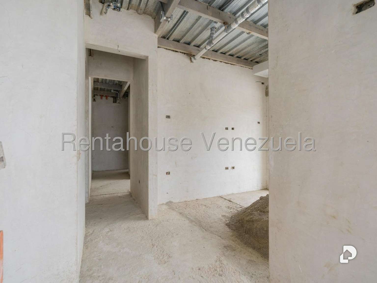 Casa en Santa Paula, Caracas – 32