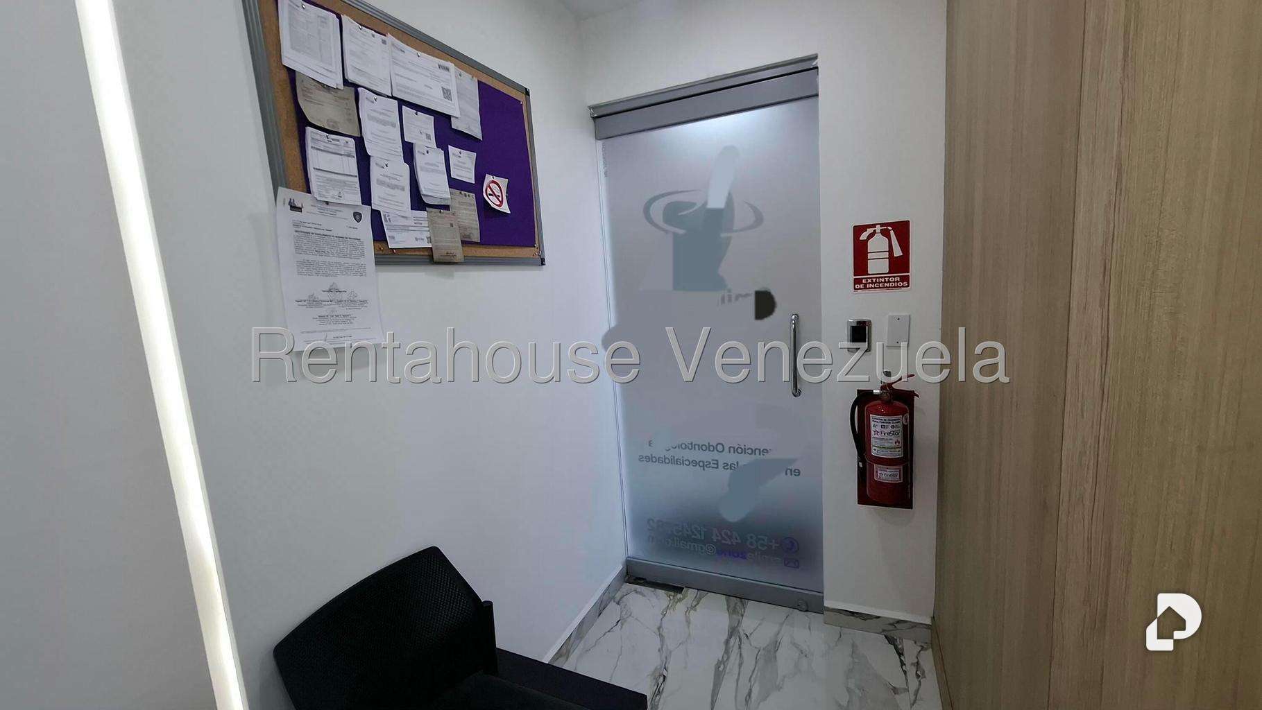 Local comercial en La Trinidad, Caracas – 26