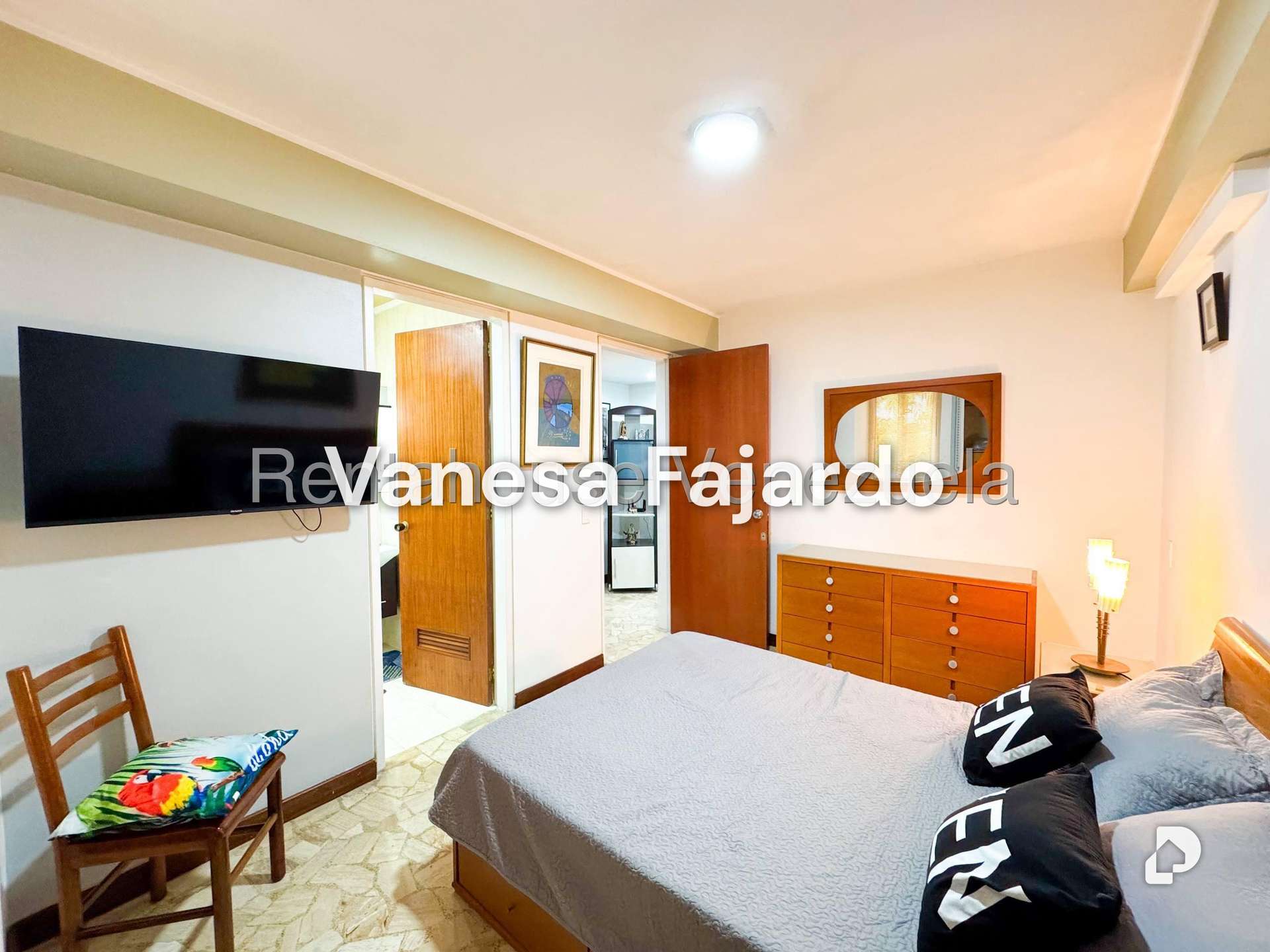 Apartamento en El Rosal, Caracas – 24