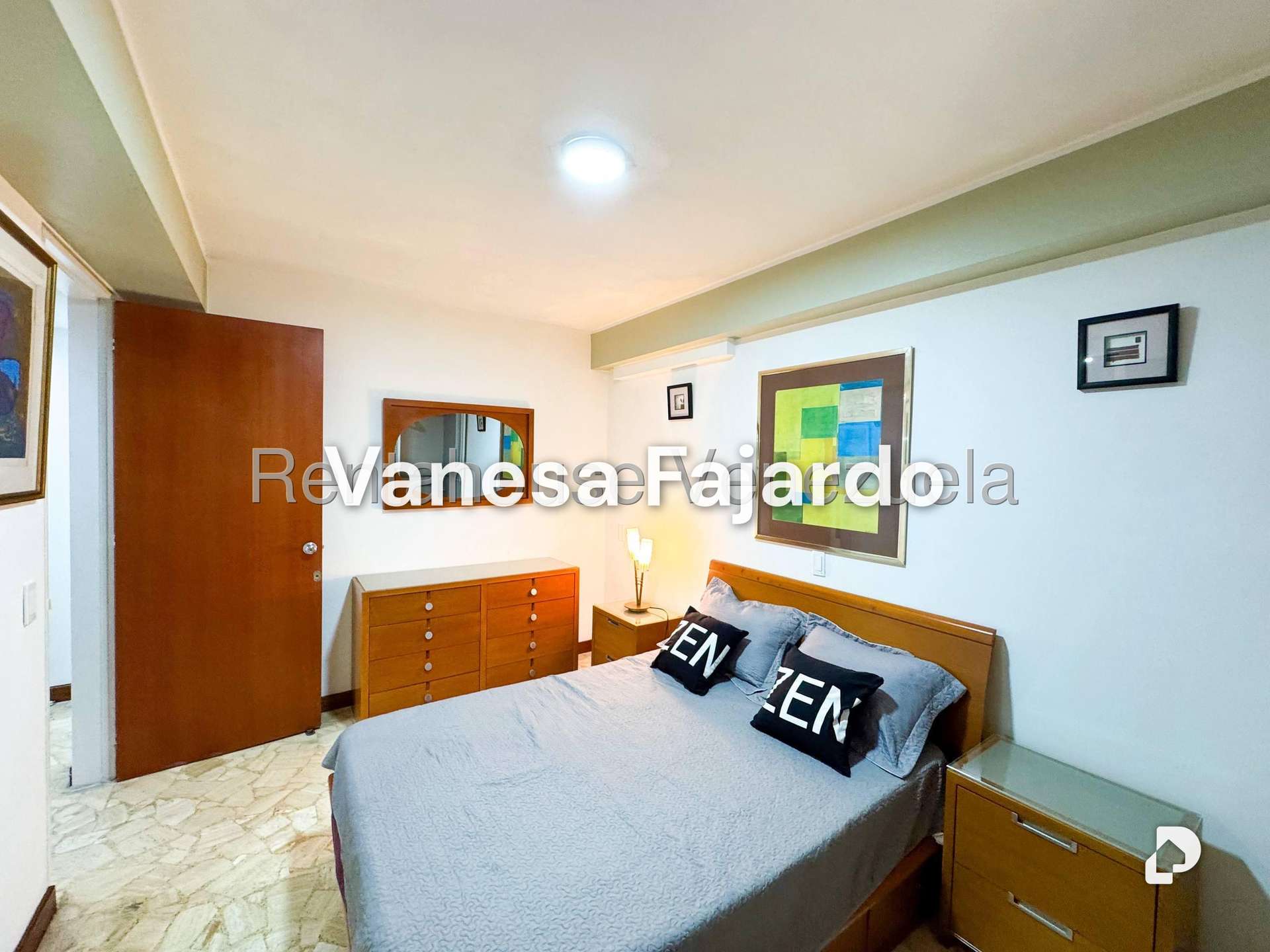 Apartamento en El Rosal, Caracas – 23