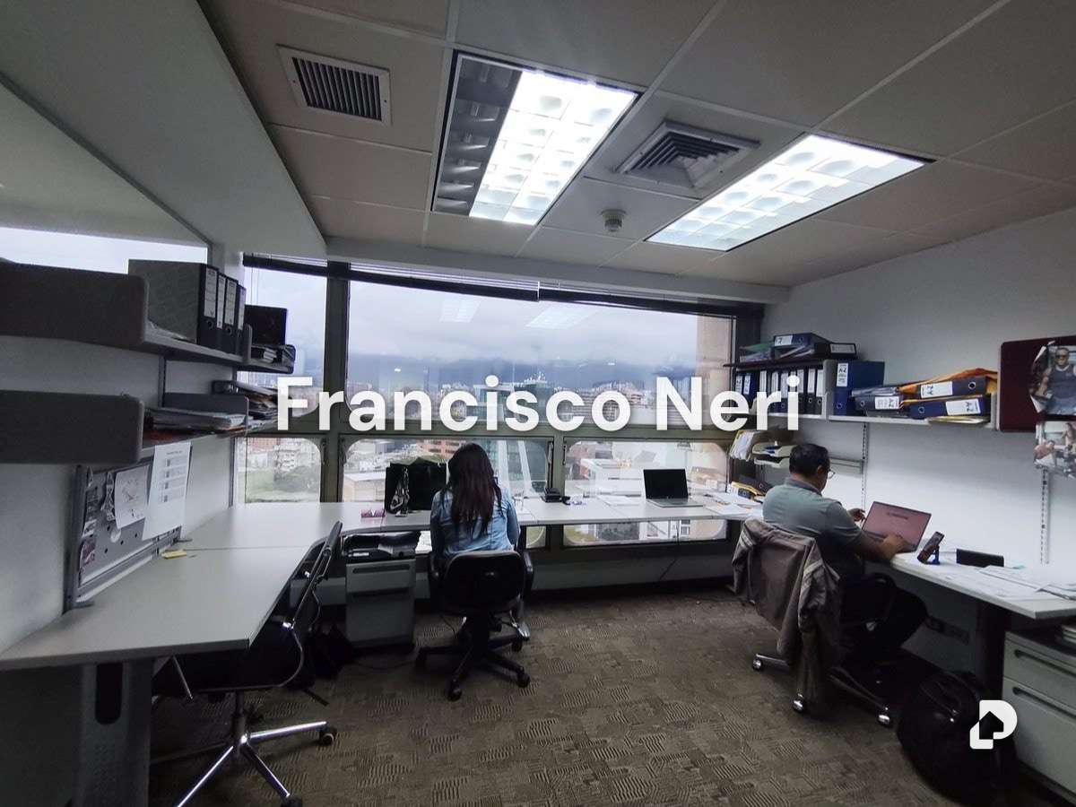 Oficina en Las Mercedes, Caracas – 17