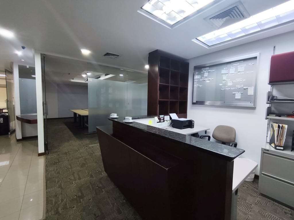 Oficina en Las Mercedes, Caracas - 1