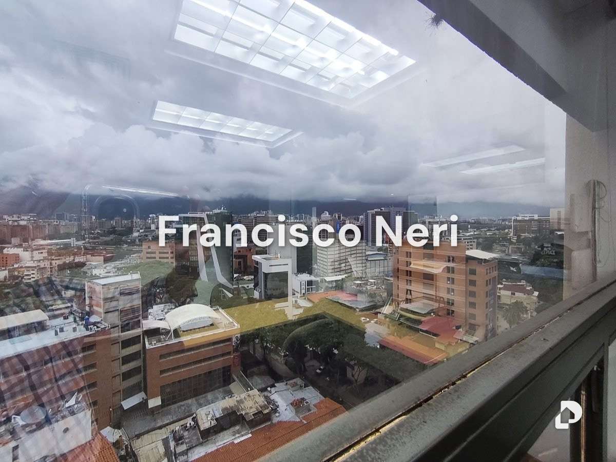 Oficina en Las Mercedes, Caracas – 18