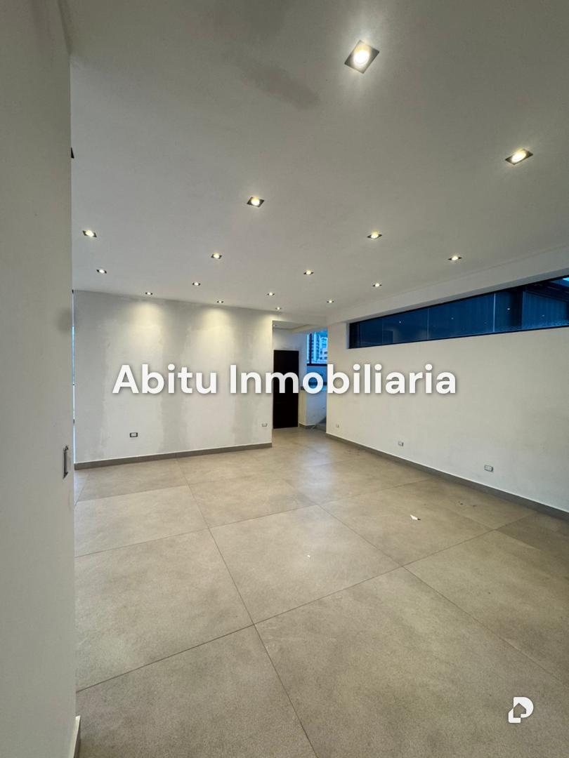 Local comercial en Las Mercedes, Caracas – 3