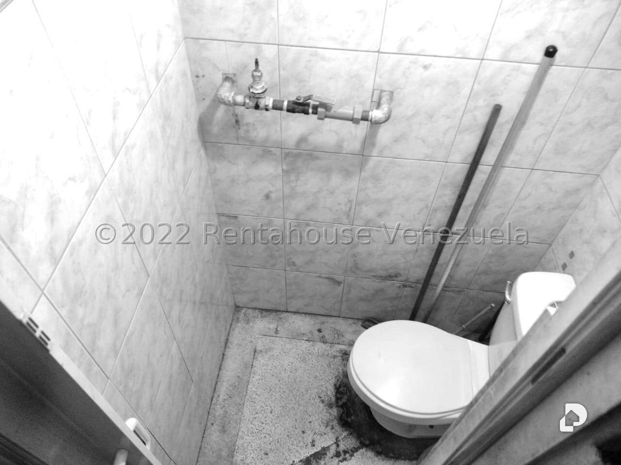 Local comercial en Las Acacias, Caracas – 12