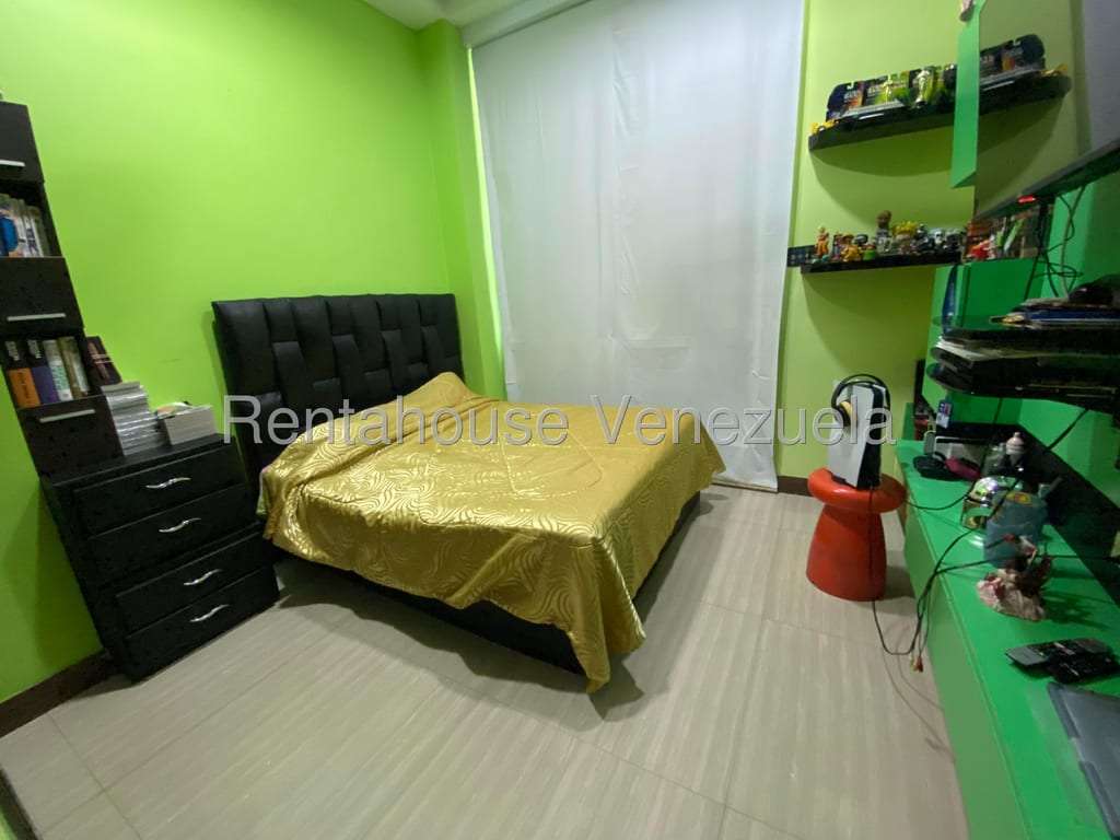 Apartamento en Las Mesetas de Santa Rosa de Lima, Caracas