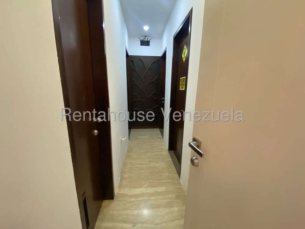 Apartamento en Las Mesetas de Santa Rosa de Lima, Caracas