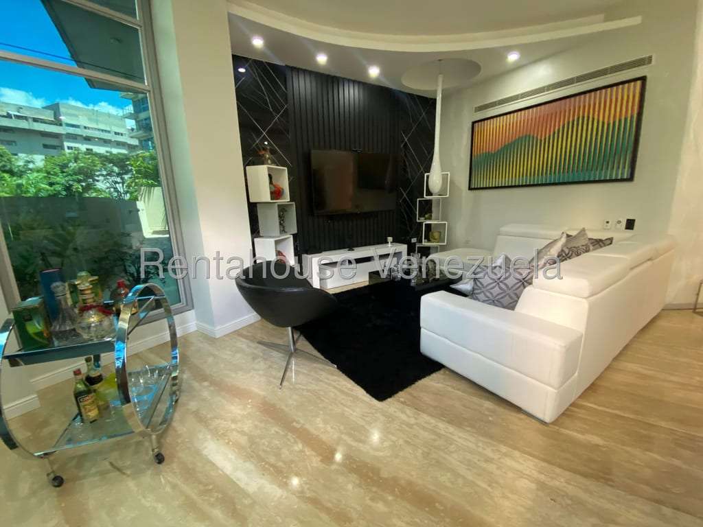 Apartamento en Las Mesetas de Santa Rosa de Lima, Caracas