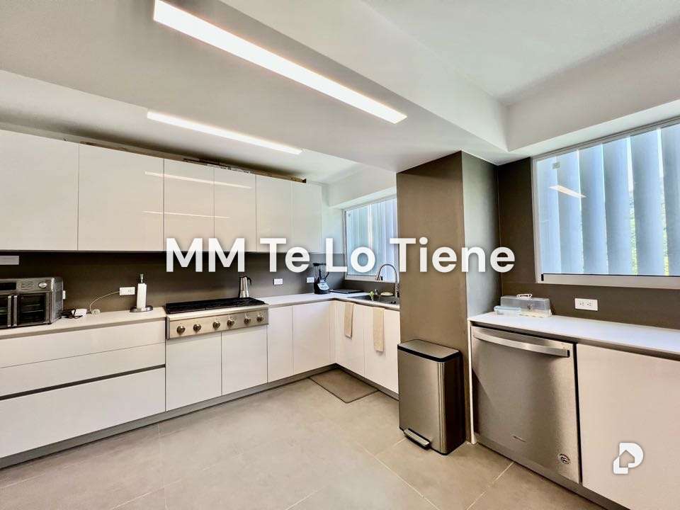 Apartamento en Altamira, Caracas – 16