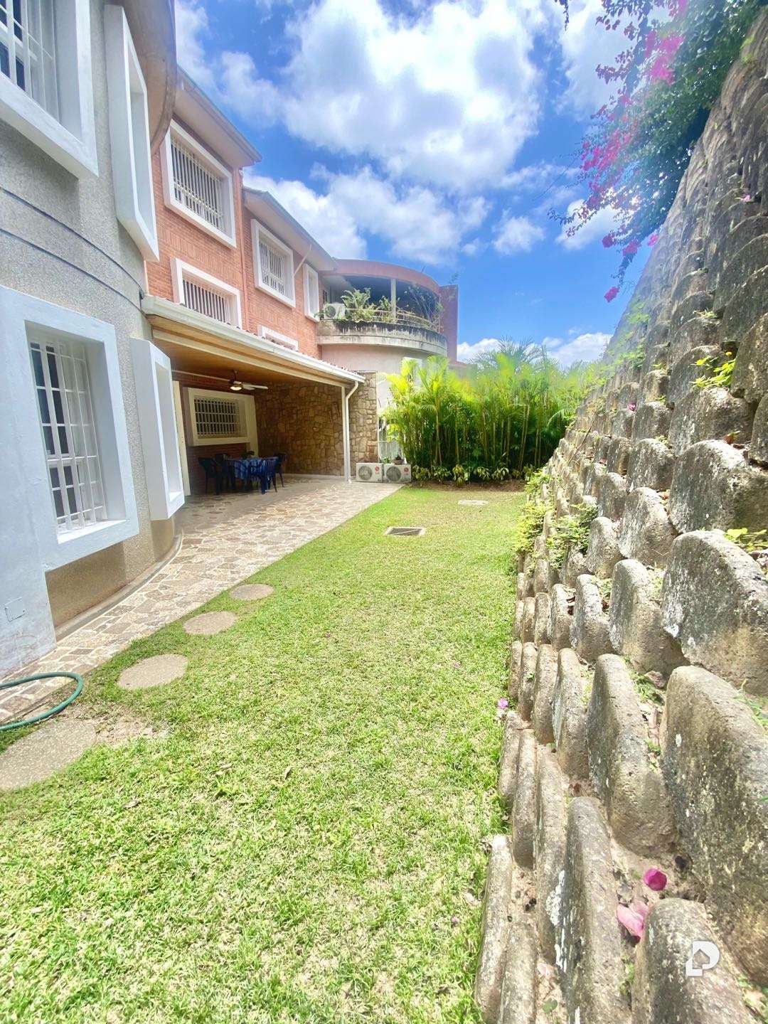 House in La Unión, Caracas – 15