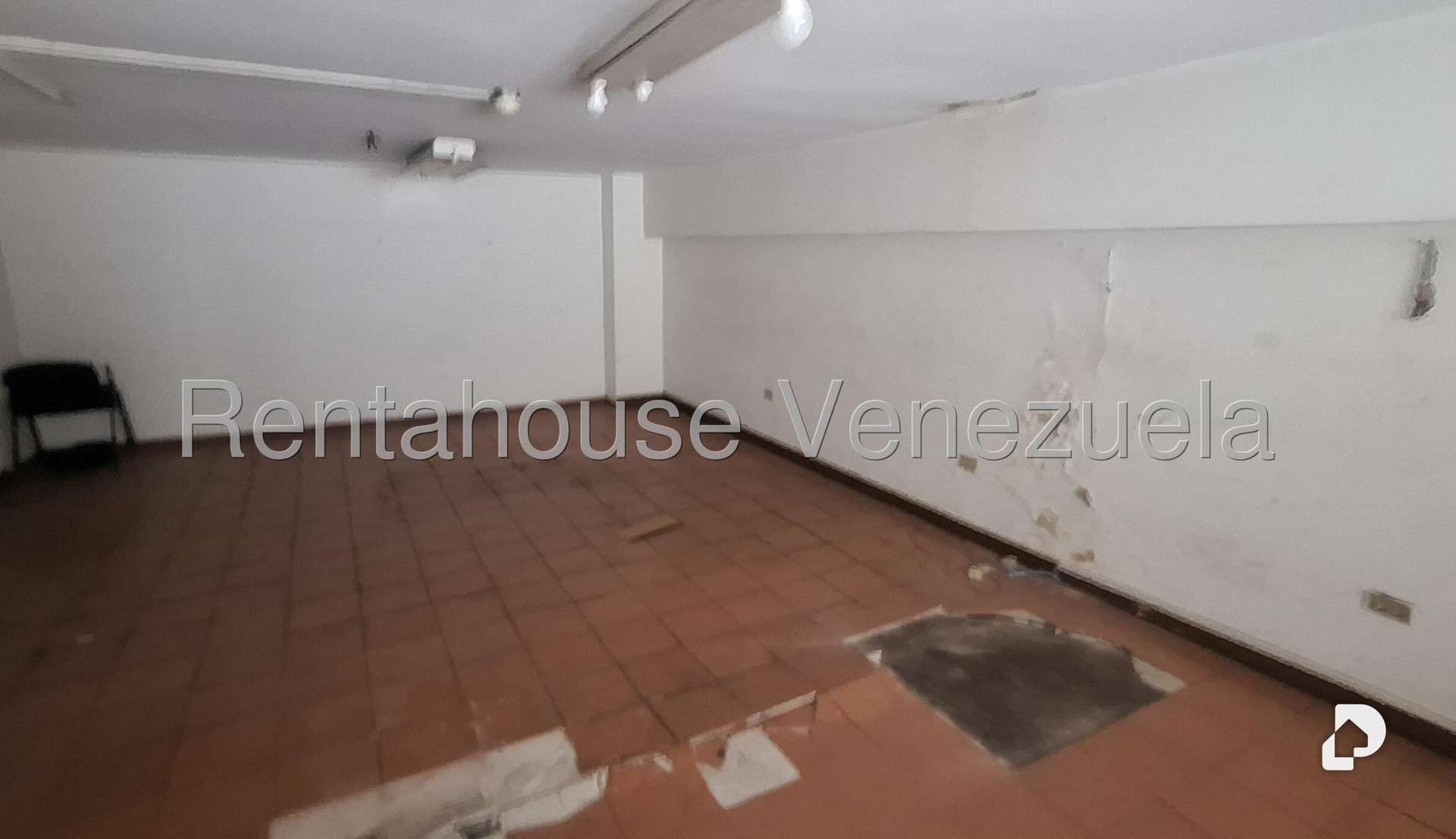 Local comercial en Quinta Crespo, Caracas – 16