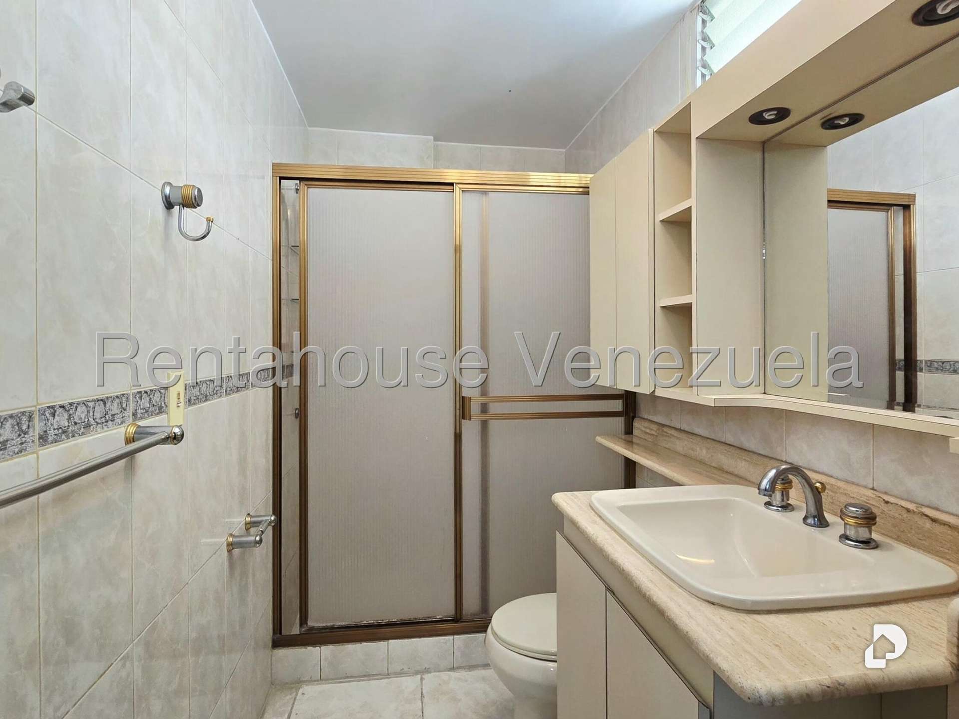 Apartment in Cumbres de Curumo, Caracas – 3