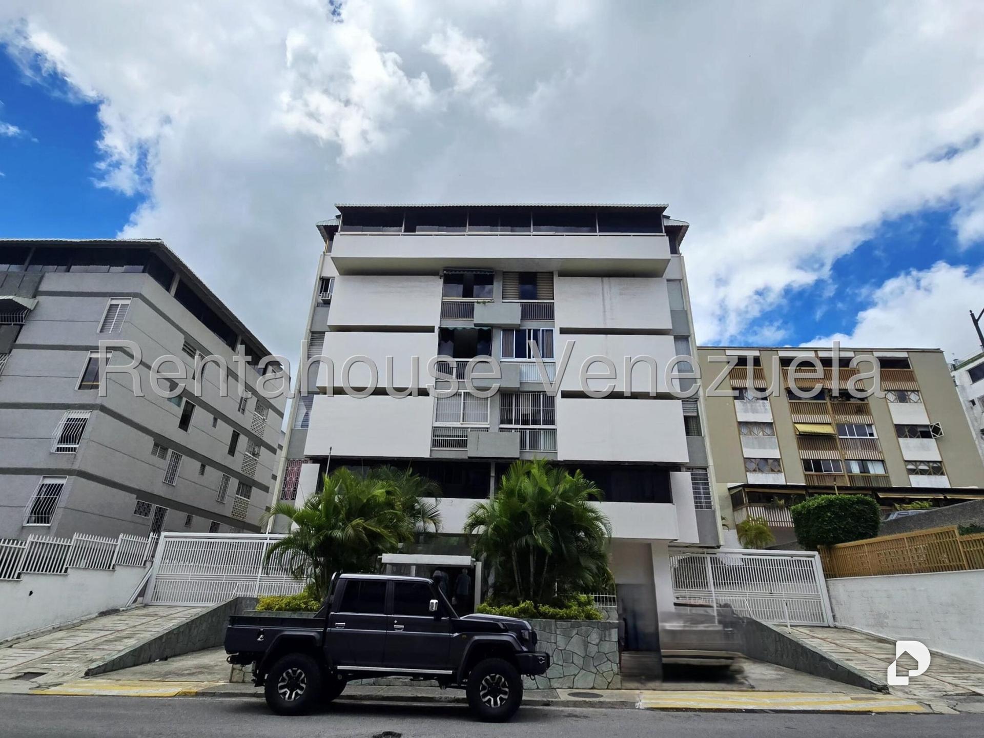 Apartment in Cumbres de Curumo, Caracas – 1
