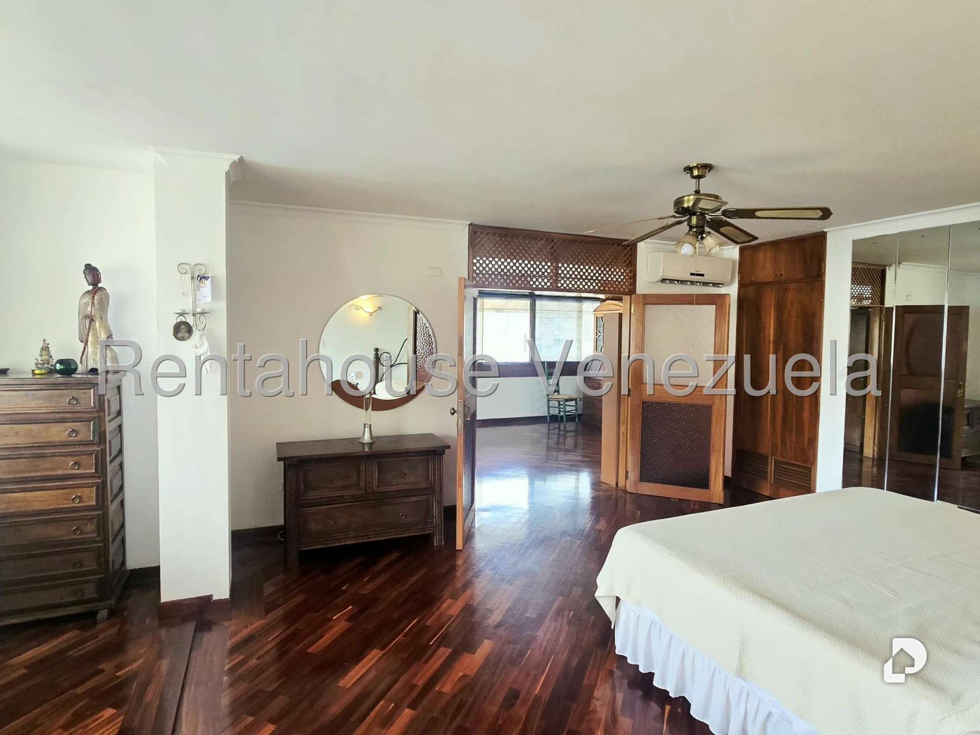 Apartment in Cumbres de Curumo, Caracas – 5