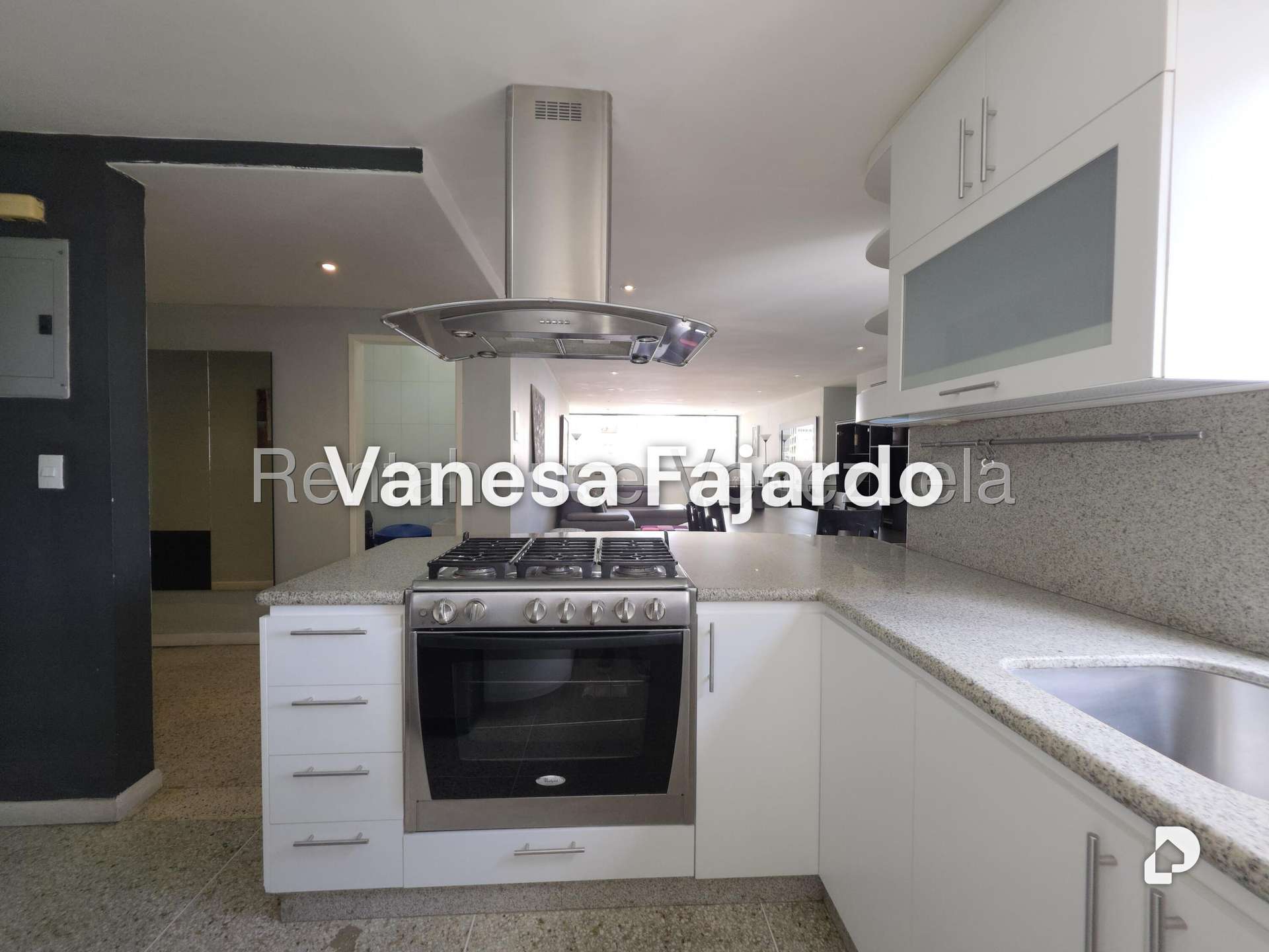 Apartamento en Altamira, Caracas – 13