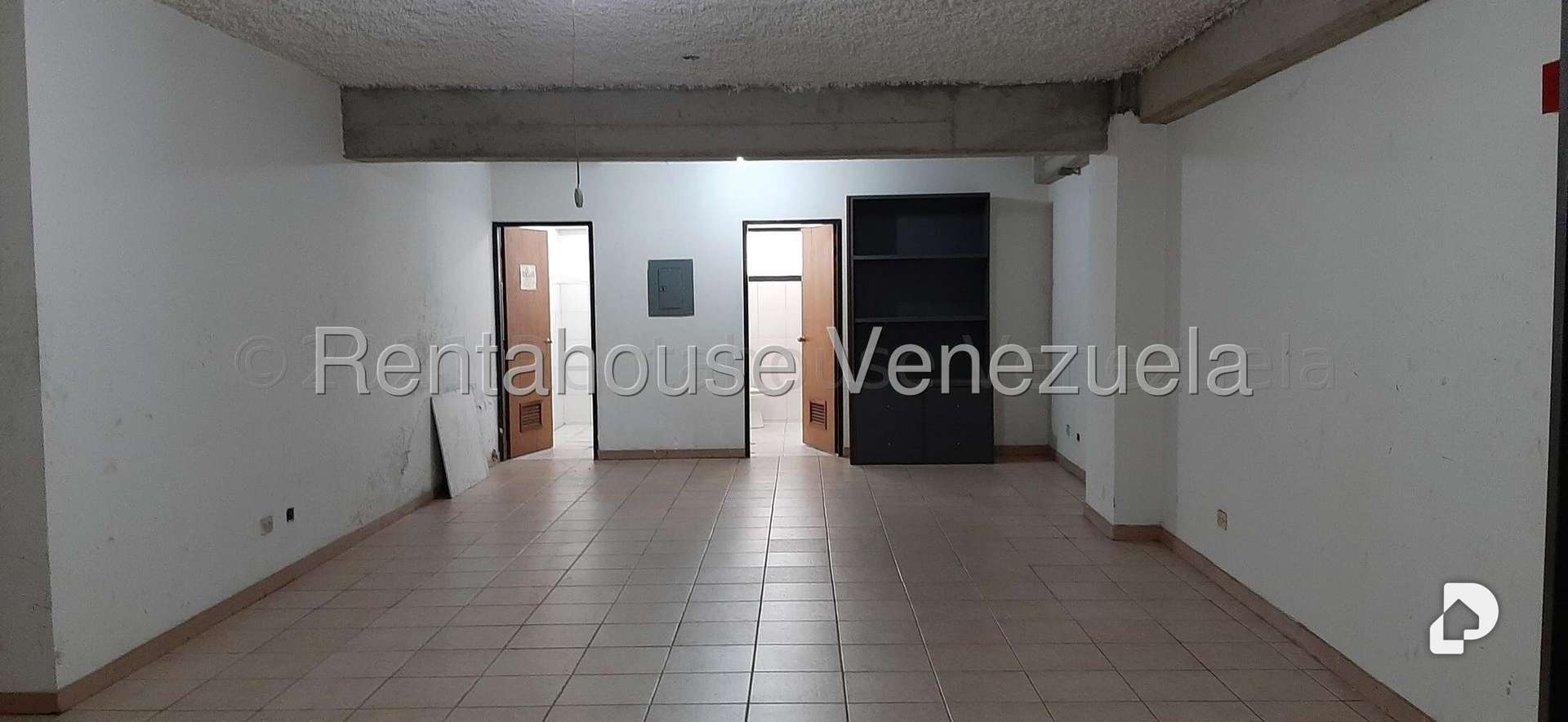 Local comercial en Parroquia La Candelaria, Caracas – 10