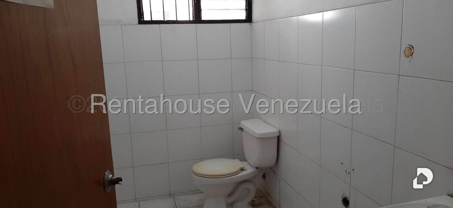 Local comercial en Parroquia La Candelaria, Caracas – 13