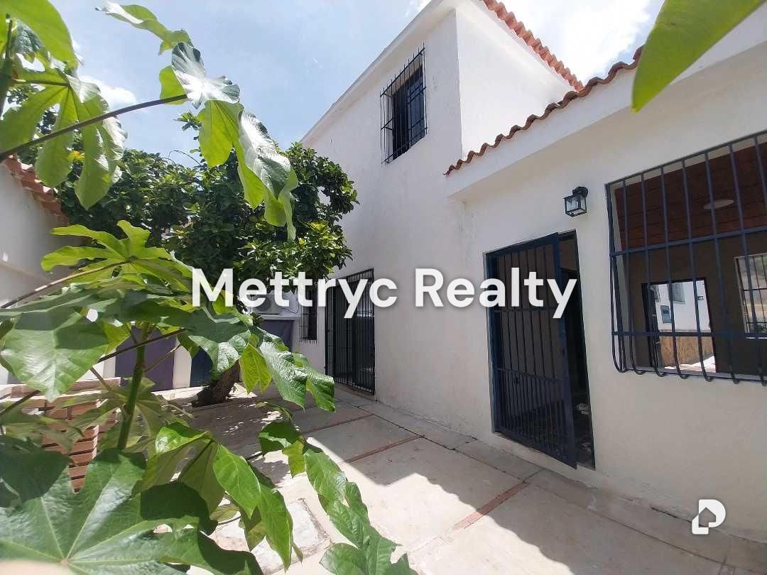 Casa en El Parral, Valencia – 1