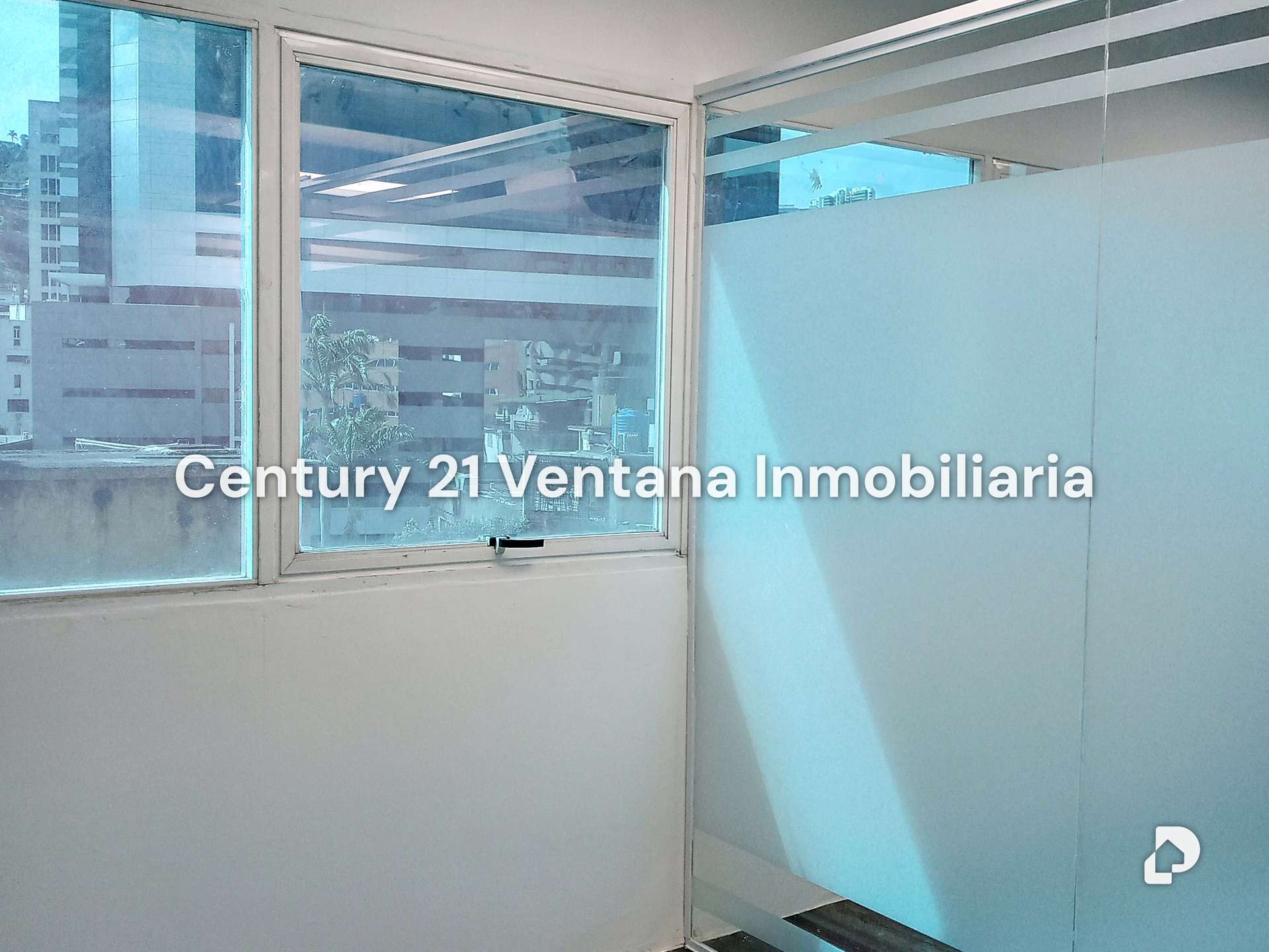 Oficina en Las Mercedes, Caracas – 11