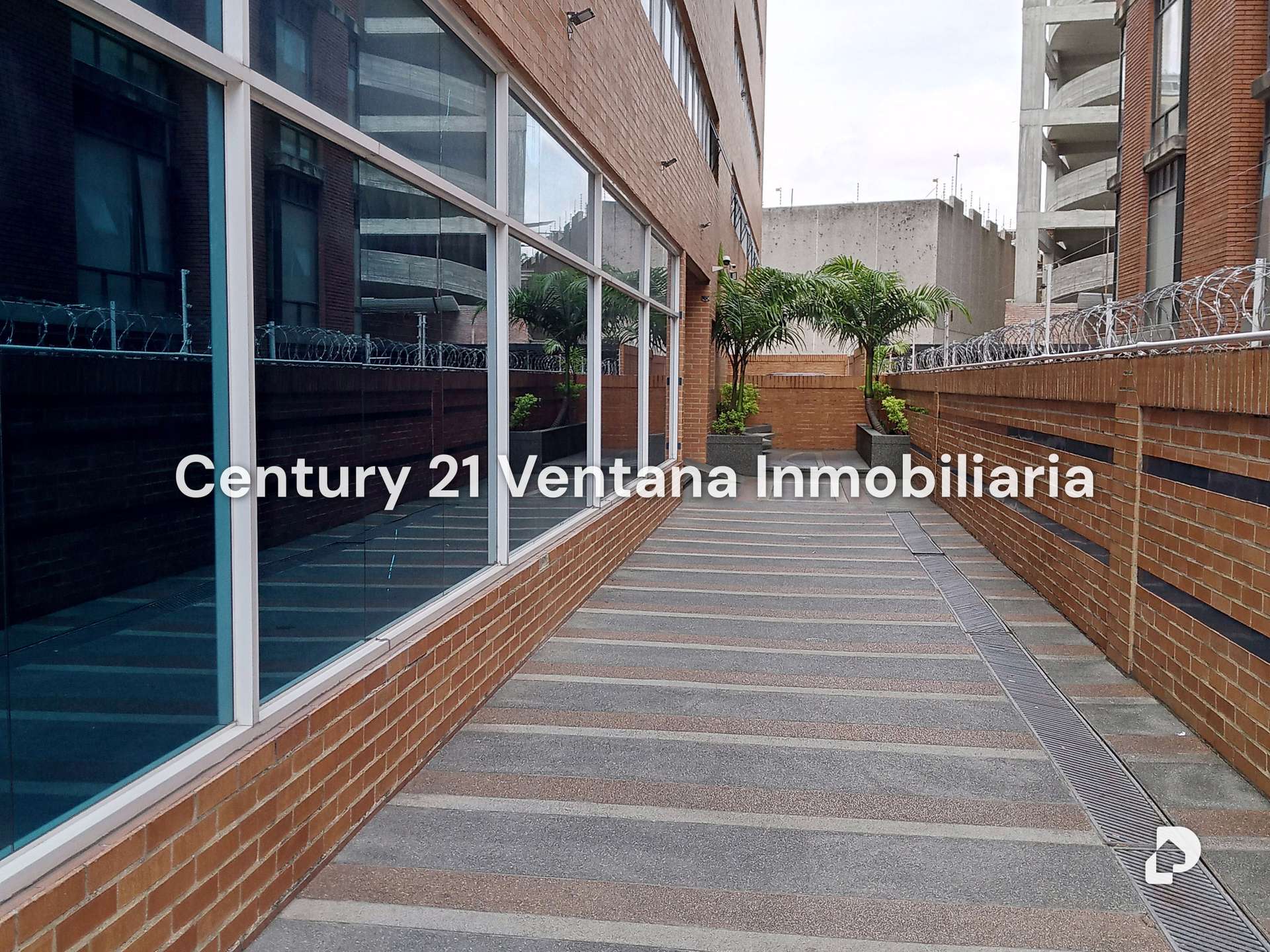 Oficina en Las Mercedes, Caracas – 19