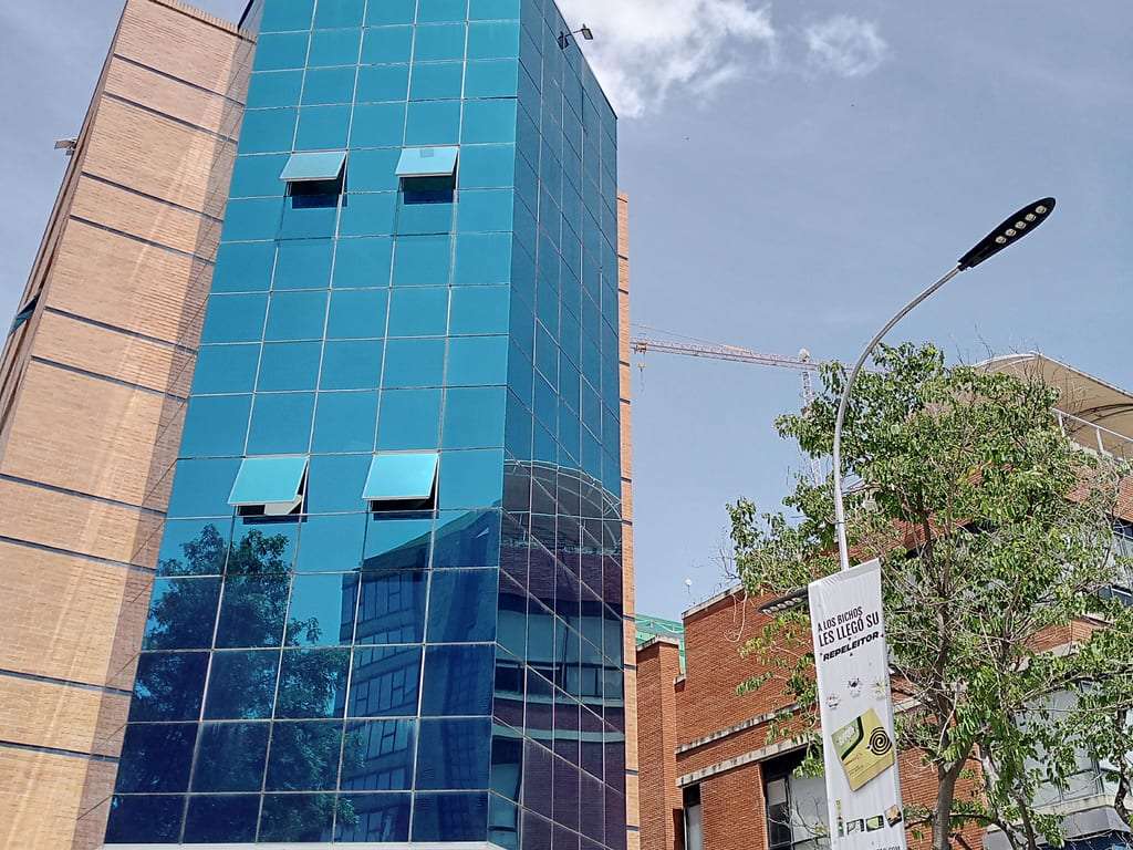 Oficina en Las Mercedes, Caracas - 1