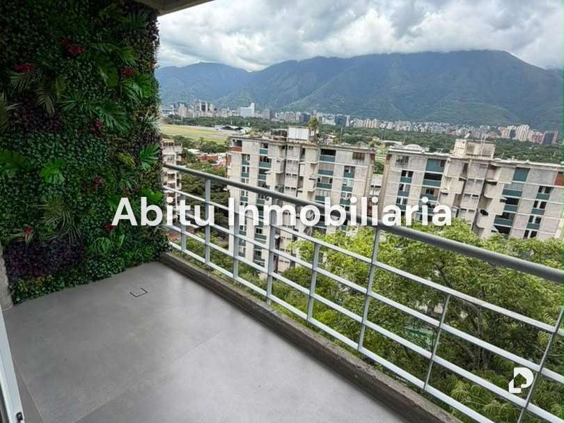 Apartamento en Lomas de Chuao, Caracas – 11