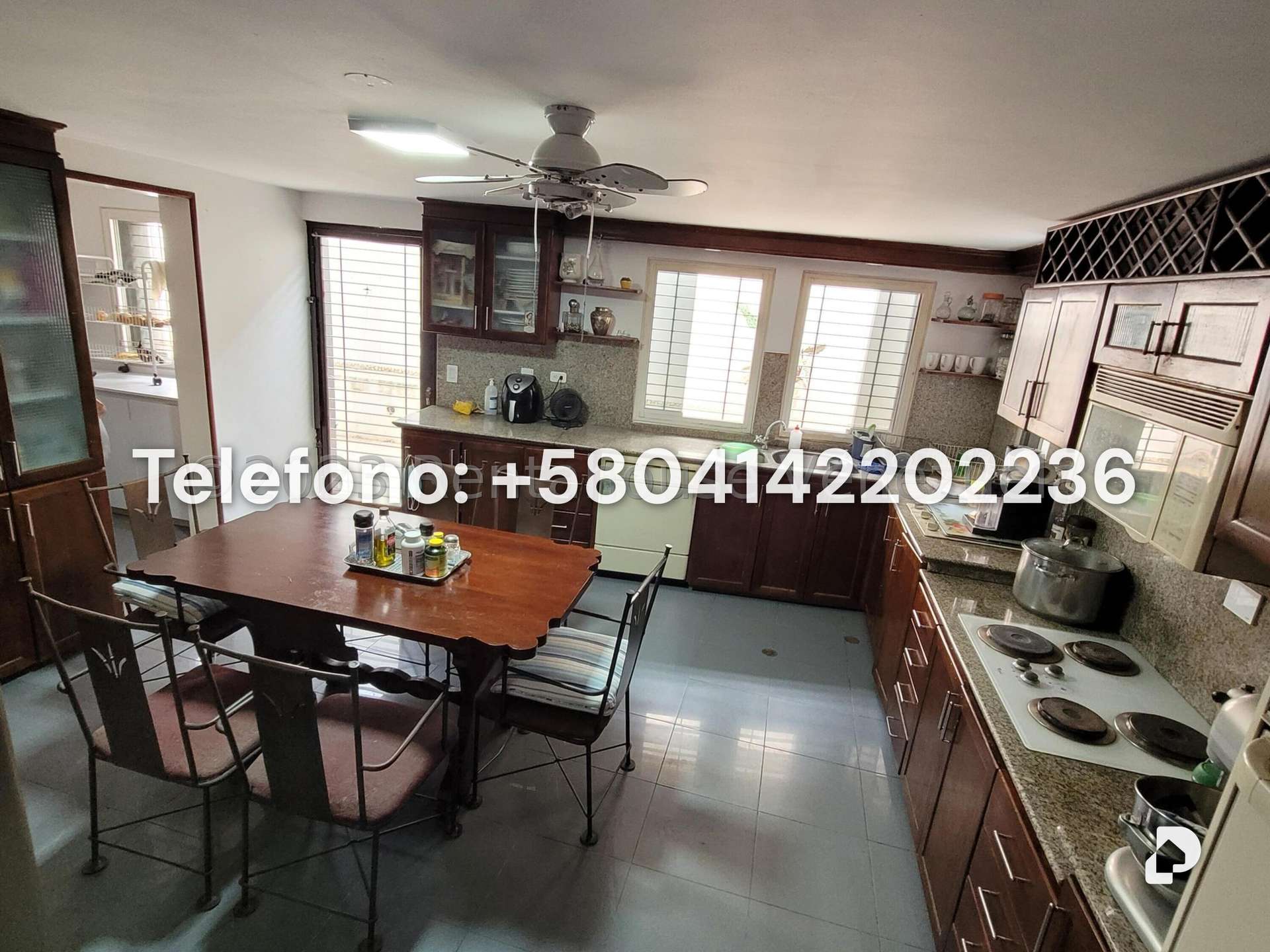 Casa en Cumbres de Curumo, Caracas – 13