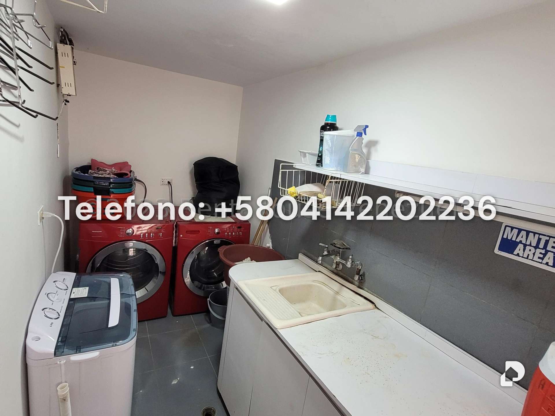 Casa en Cumbres de Curumo, Caracas – 15